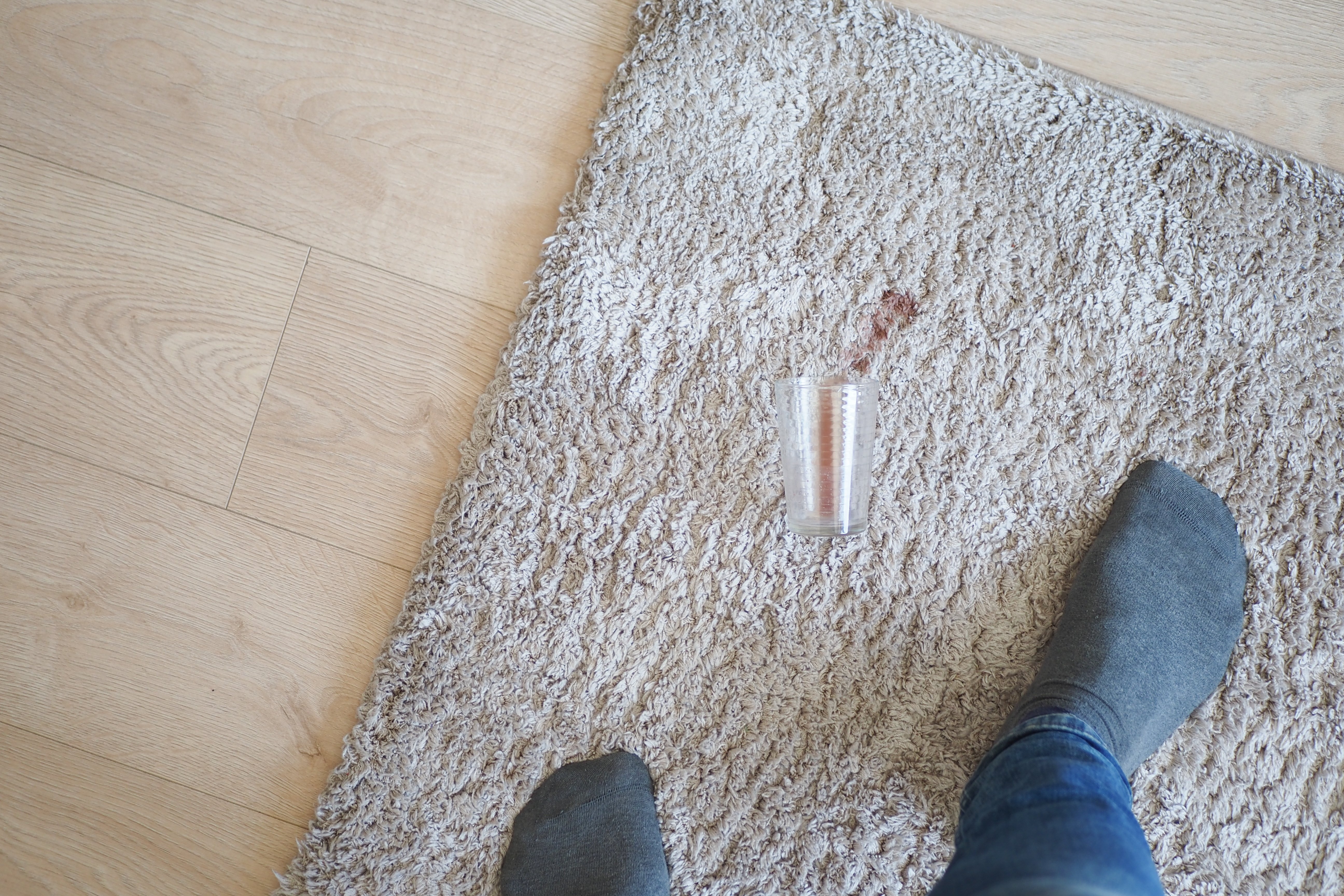 spill-water-on-a-carpet-top-view-2024-12-13-13-59-22-utc